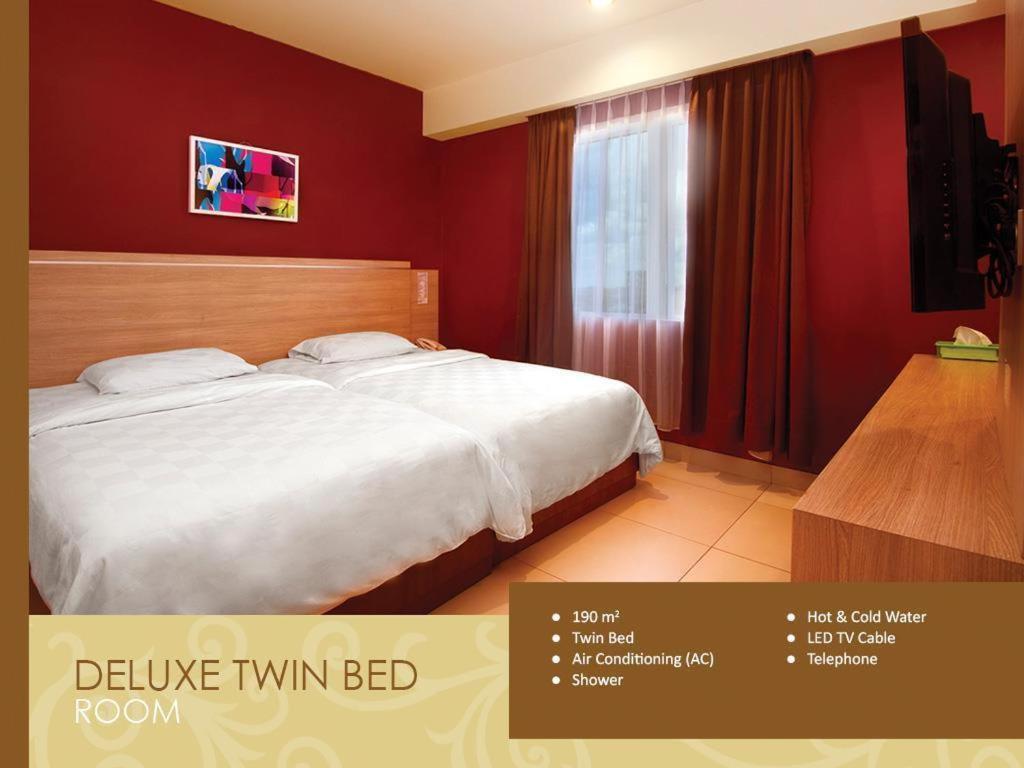 Borneo Hotel Pontianak Kültér fotó