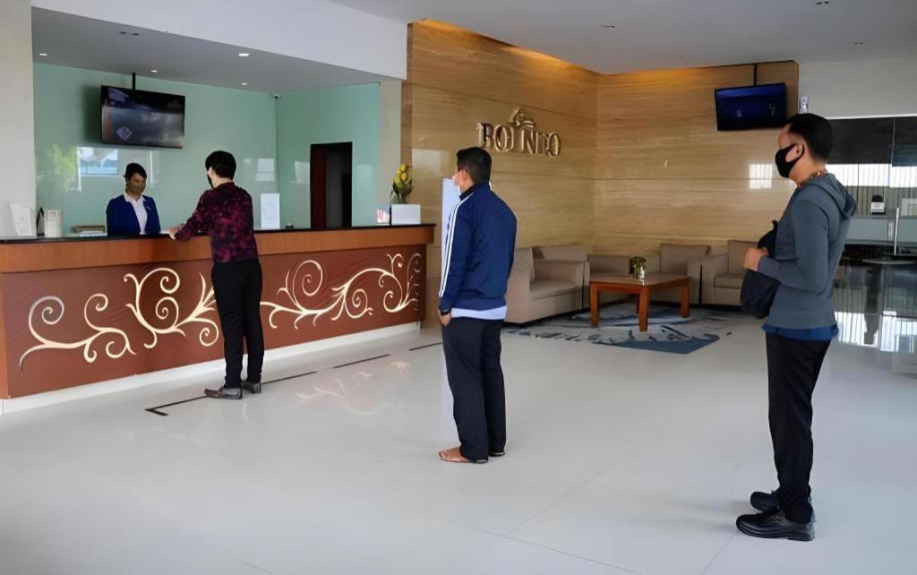Borneo Hotel Pontianak Kültér fotó