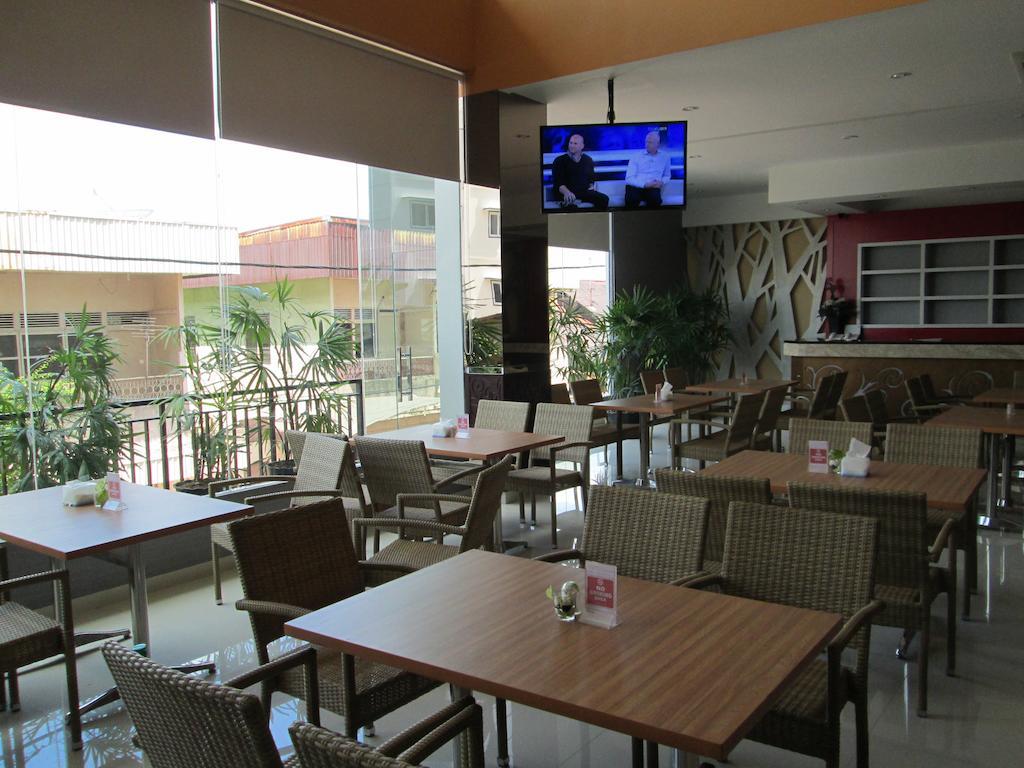 Borneo Hotel Pontianak Kültér fotó